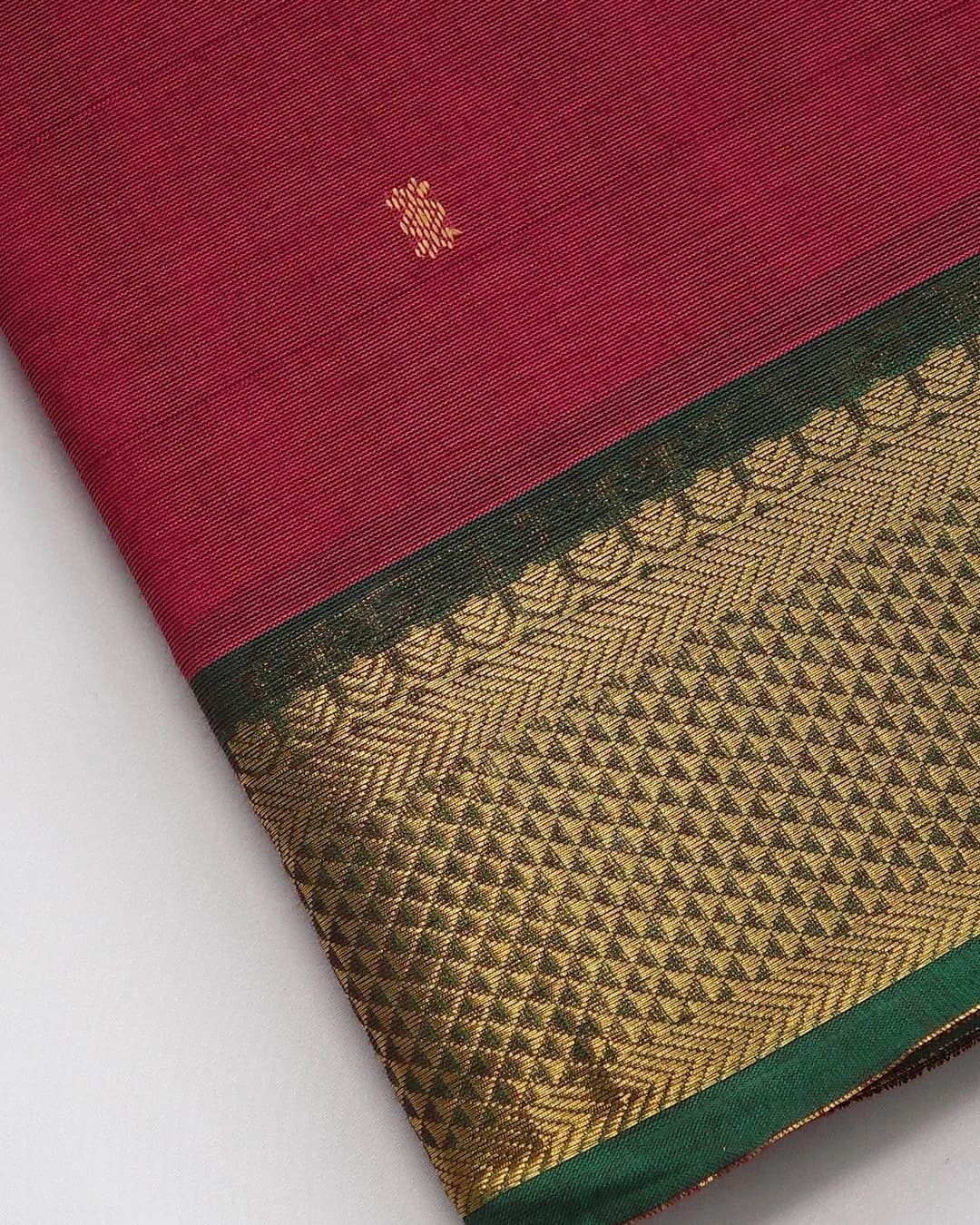 Deep magenta Handloom Chettinad Cotton Saree – view 2