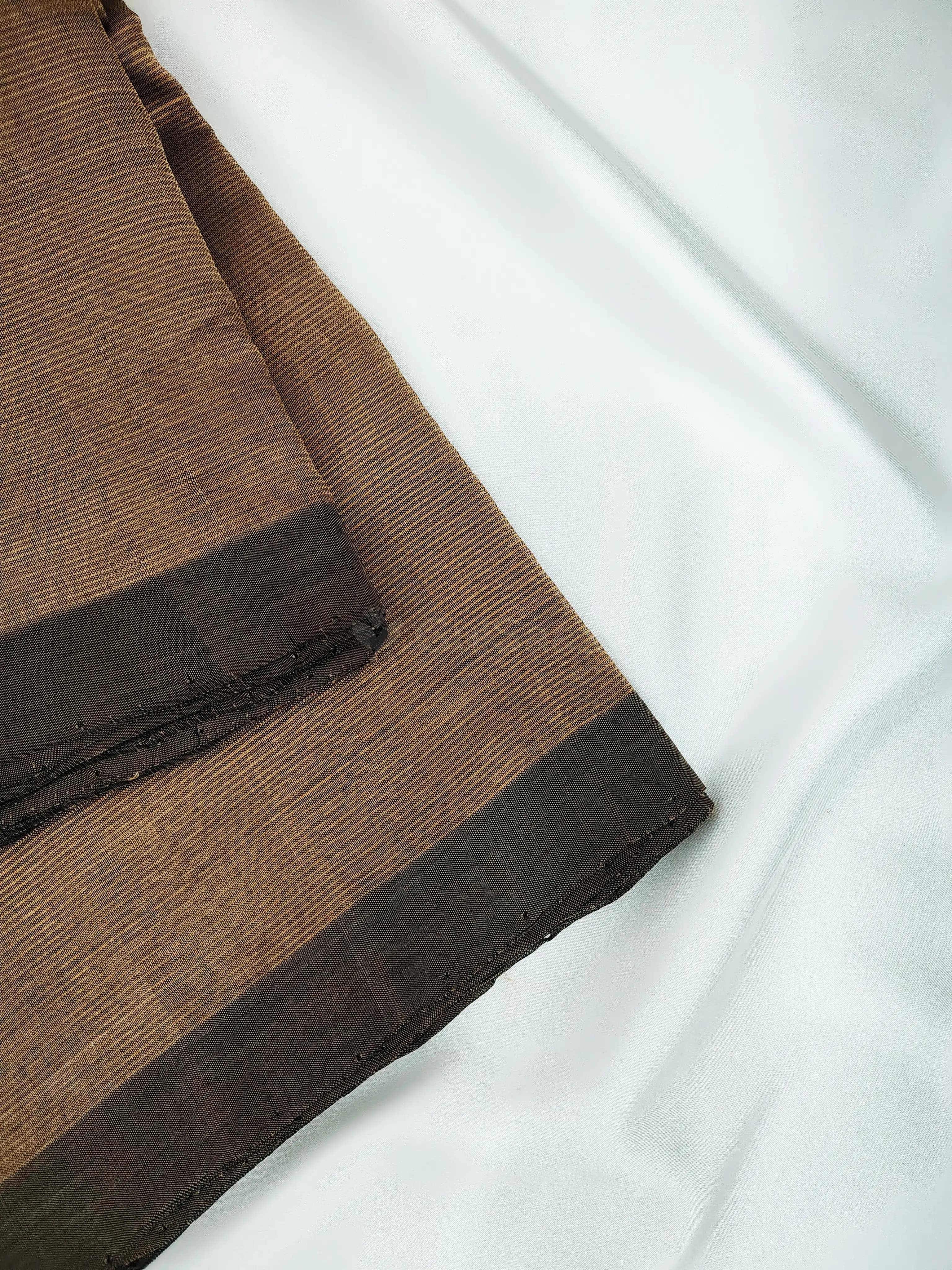 Handwoven Brown Mangalagiri Silk Cotton Plain Pattu Saree – view 3